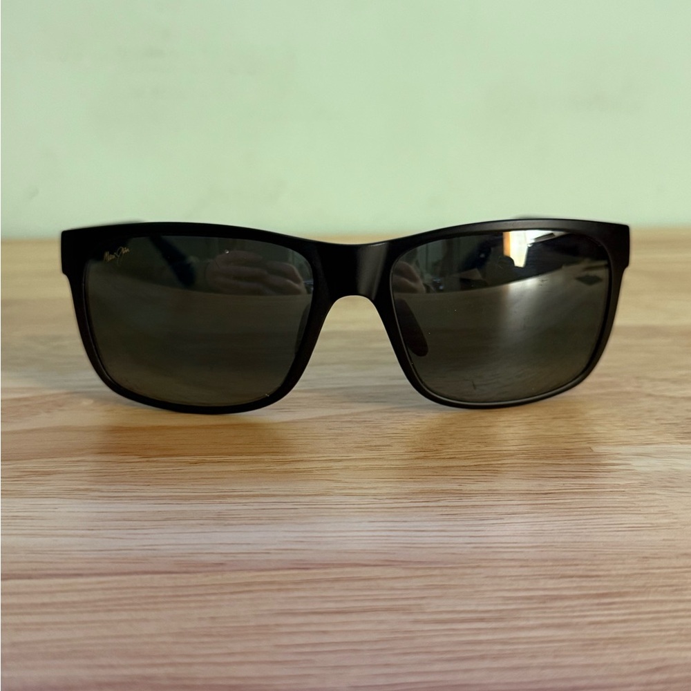 Maui Jim Red Sands Polarized Black Sunglasses - Picture 4 of 15